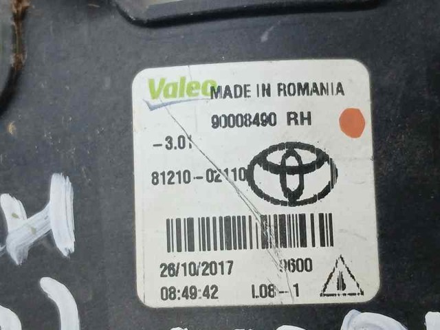 8121002110 TOYOTA Faro antiniebla derecho  disponible Alicante