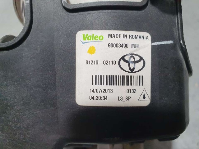 8121002110 TOYOTA Faro antiniebla derecho comprar Alcalá