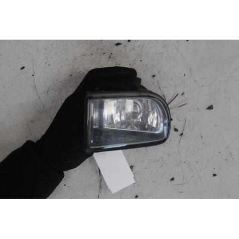 Luz antiniebla derecha 8121005050 Toyota