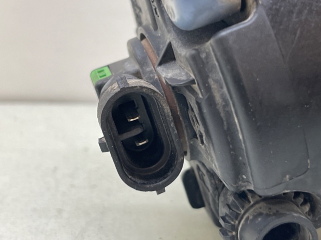 812100D040 TOYOTA Faro antiniebla derecho  comprar en Oviedo