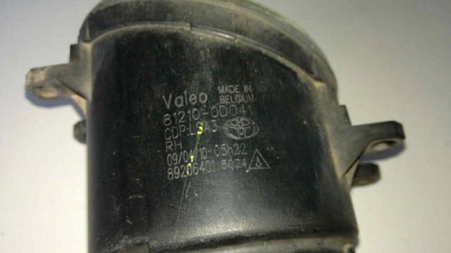 812100D041 TOYOTA Faro antiniebla derecho  en stock Huelva