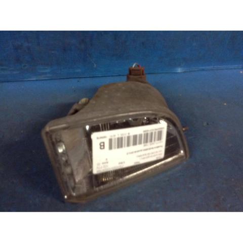 8121142020 TOYOTA Faro antiniebla derecho  en stock Huelva