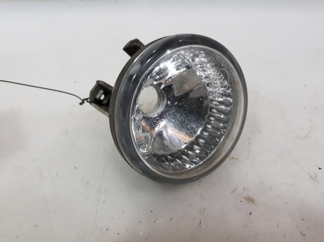 Faro antiniebla derecho 8121152061 Toyota