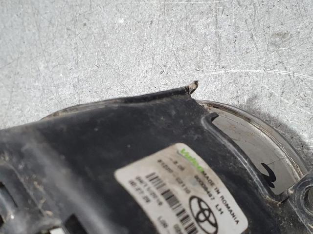 8122002110 TOYOTA Luz antiniebla izquierdo  en stock Córdoba