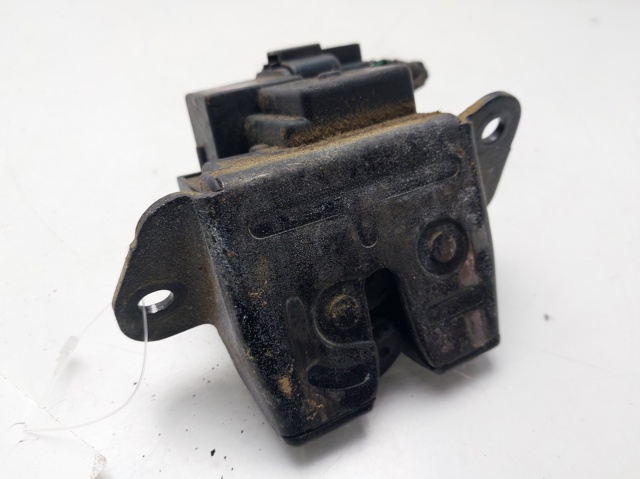 812301H000 Cerradura de tapa de maletero  disponible Utrera