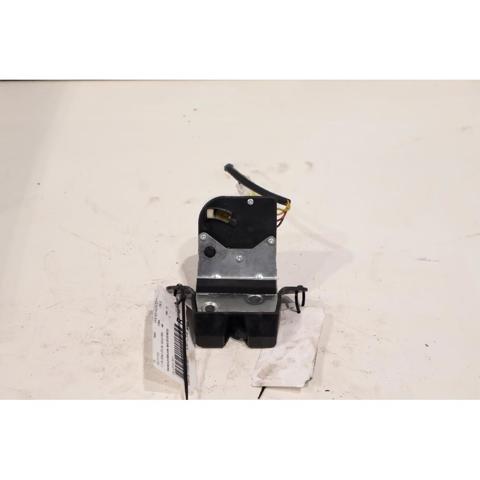 812301W210 HYUNDAI Cerradura de tapa de maletero  disponible Ourense
