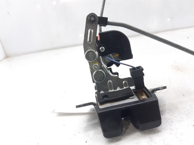 HYUNDAI 812302B000 Cerradura de maletero comprar Barcelona