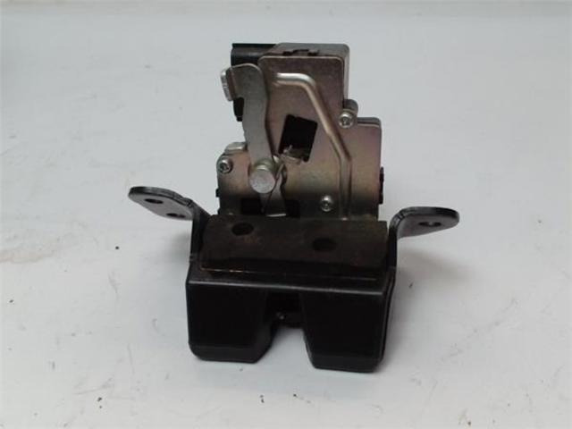 812302L000 Cerradura de tapa de maletero  disponible Burgos
