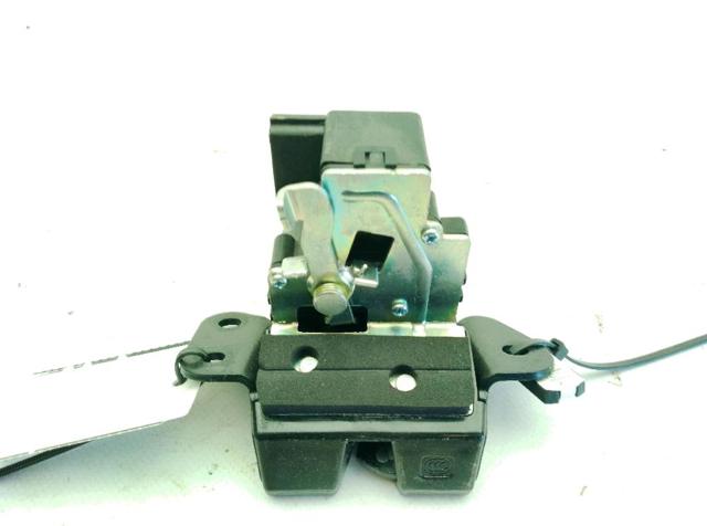 HYUNDAI 812302W000 Cerradura de tapa de maletero  disponible Lugo