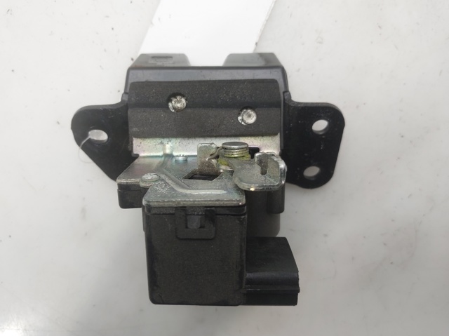812302W000 Cerradura de tapa de maletero  disponible Málaga