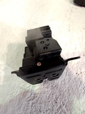 812303W000 Cerradura de maletero comprar Sevilla