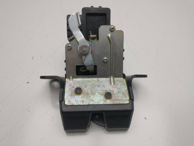 81230A6000 Cerradura de maletero  en stock Sabadell