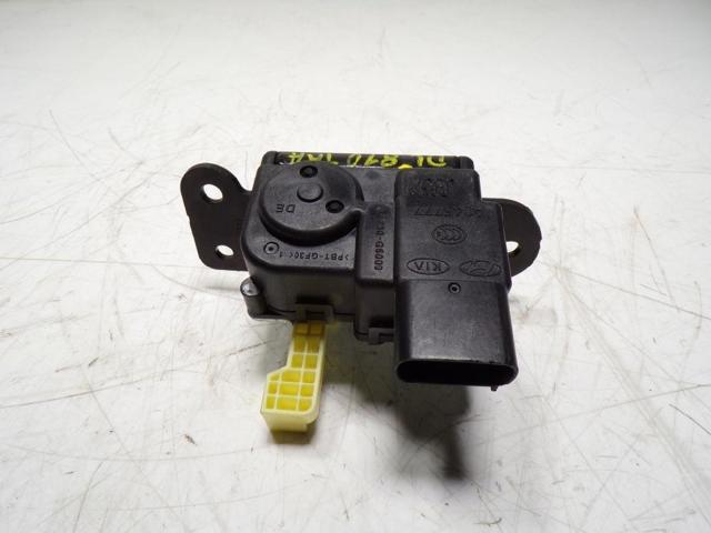 81230G5000 Cerradura de maletero  en stock Granada