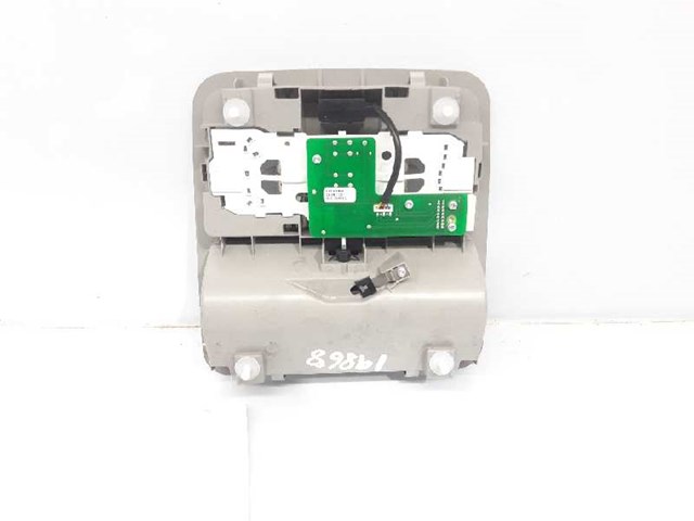 8125005030B0 TOYOTA Luz interior trasera  en stock Huelva