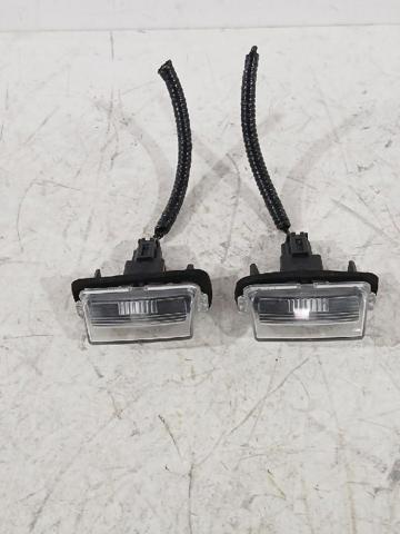812700D120 Luz de matrícula trasera  disponible Málaga