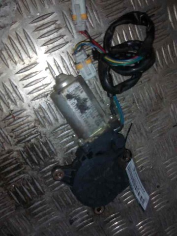 MAN 81286016130 Motor del elevalunas de la puerta delantera comprar Barcelona