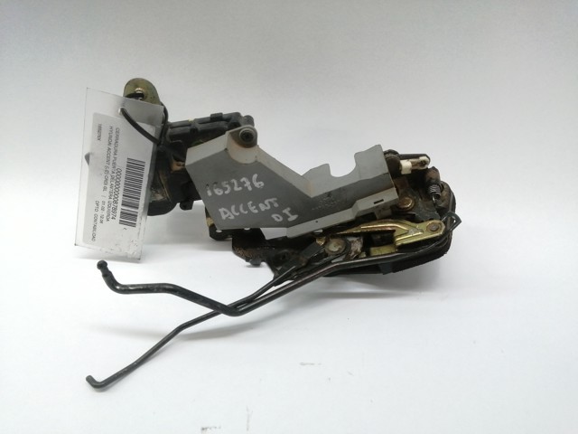 Cerradura de puerta delantera izquierda 8131025030 Hyundai/Kia