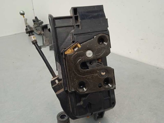 813102B020 HYUNDAI Cerradura  en stock Gandía