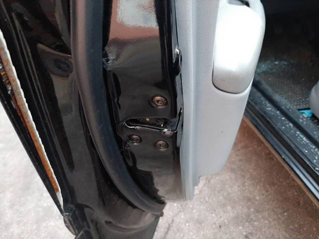 Cerradura de puerta delantera izquierda 813102G010 Hyundai/Kia