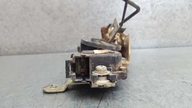 Comprar Cerradura de puerta delantera izquierda Hyundai Sonata III Y-3 a bajo precio