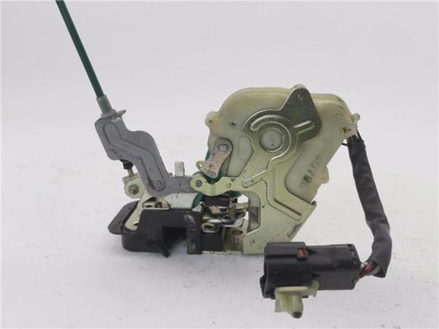 813103E010 Cerradura de puerta delantera izquierda  comprar en Reus