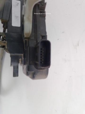 HYUNDAI 813103U000 Cerradura de puerta delantera izquierda  comprar en Murcia