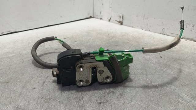 813103Z000 Cerradura de puerta delantera izquierda  disponible Utrera