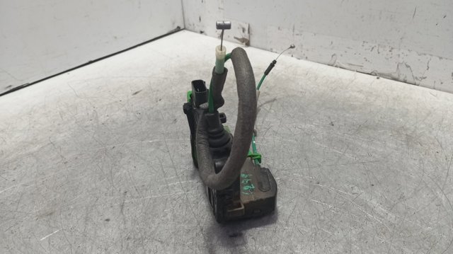 813103Z000 Cerradura de puerta delantera izquierda  comprar en Reus