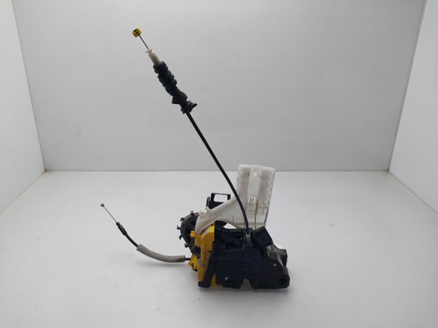 81310A2100 Cerradura de puerta delantera izquierda  comprar en Zaragoza
