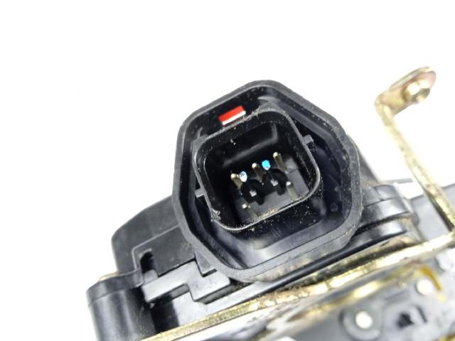 Cerradura de puerta delantera izquierda KIA Rio 2 JB