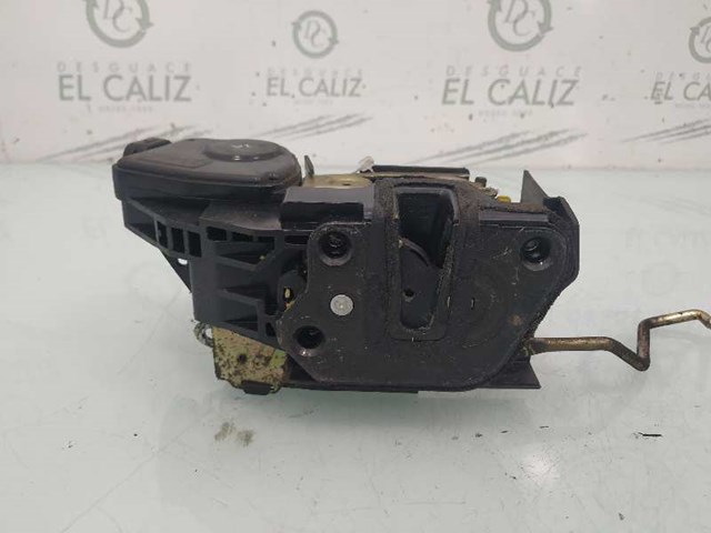 Cerradura de puerta delantera derecha 8132017120 Hyundai/Kia