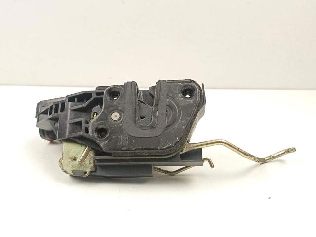 8132017120 Cerradura de puerta delantera derecha  disponible Málaga