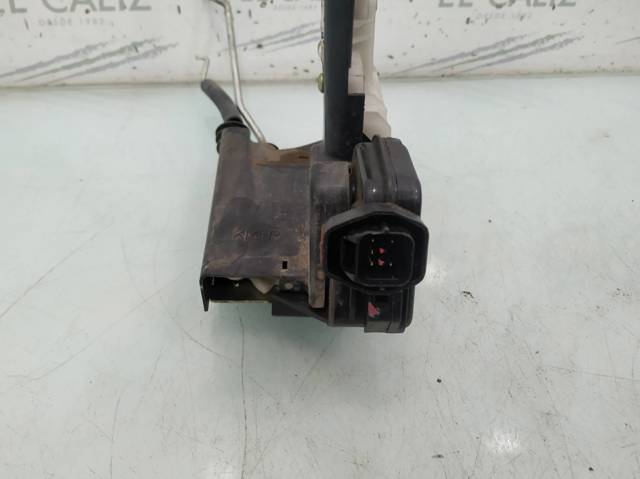 813201F010 HYUNDAI Cerradura de puerta delantera derecha comprar Madrid