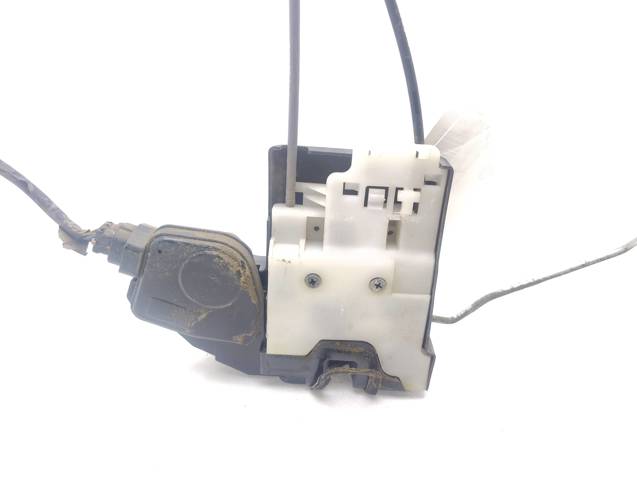 813201F010 Cerradura de puerta delantera derecha  en stock Castellón