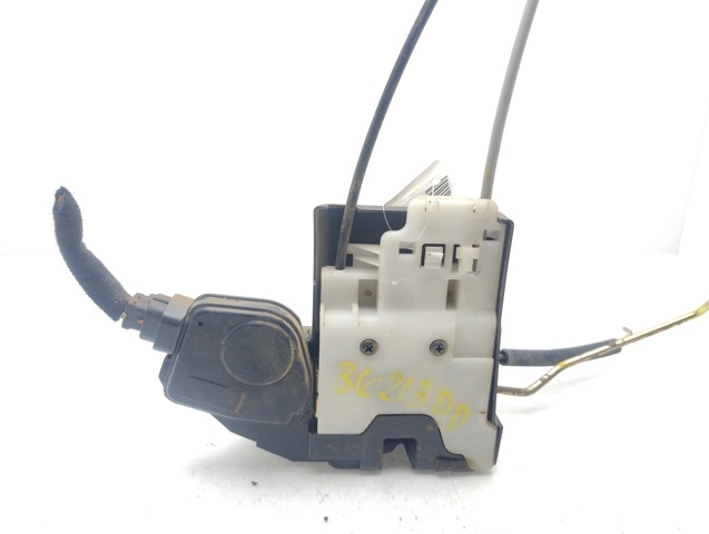 HYUNDAI 813201F010 Cerradura de puerta delantera derecha  comprar en Murcia