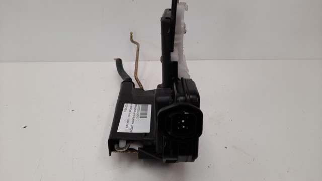 813201F010 Cerradura de puerta delantera derecha comprar Almería