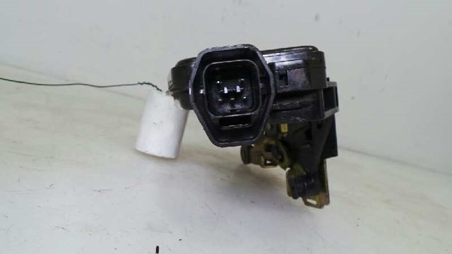 8132026021 Cerradura de puerta delantera derecha  comprar en Pontevedra