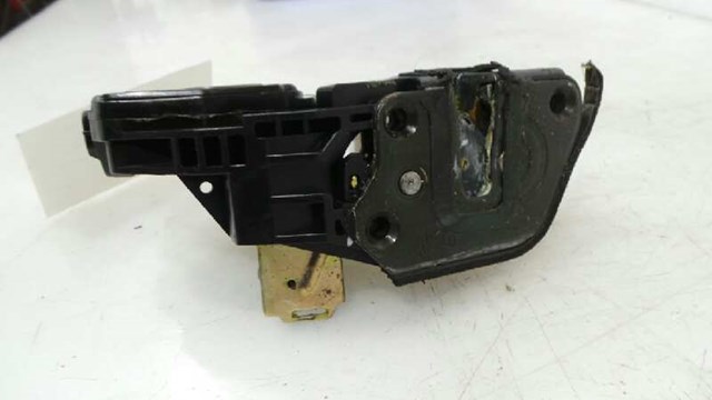 8132026021 HYUNDAI Cerradura de puerta delantera derecha  comprar en Jaén