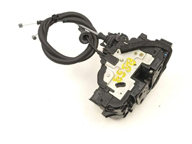 813202B030 HYUNDAI Cerradura de puerta delantera derecha  en stock Córdoba