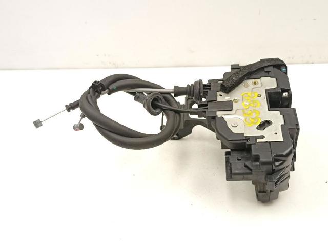 813202B030 Cerradura de puerta delantera derecha  comprar en Reus