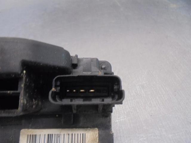 813202B030 Cerradura de puerta delantera derecha comprar Almería