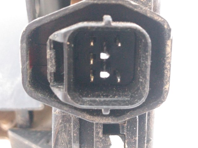 813202E000 HYUNDAI Cerradura de puerta delantera derecha comprar Madrid