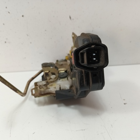 813202E000 HYUNDAI Cerradura de puerta delantera derecha  comprar en Lleida