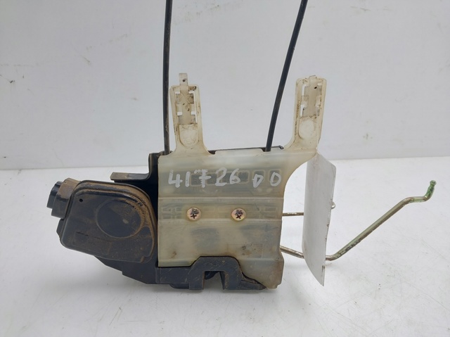 813202E000 HYUNDAI Cerradura de puerta delantera derecha  en stock Córdoba