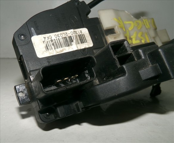 813202L030 Cerradura de puerta delantera derecha  disponible Málaga