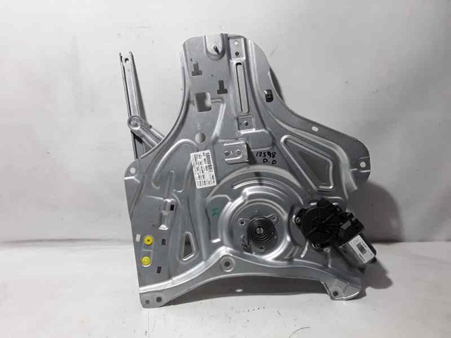 813202Y000 HYUNDAI Cerradura de puerta delantera derecha  en stock Huelva