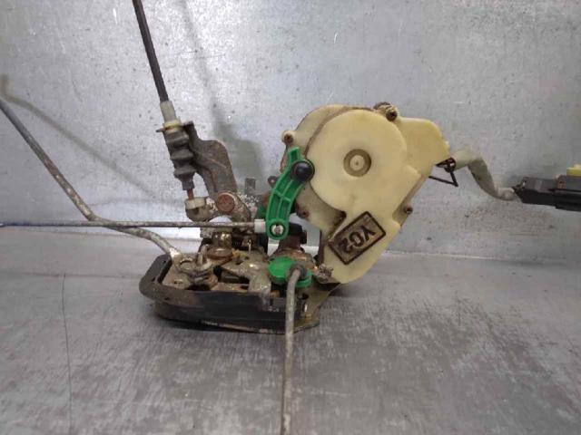 HYUNDAI 813203E010 Cerradura de puerta delantera derecha  en stock Valencia