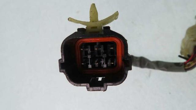 813203E010 Cerradura de puerta delantera derecha  comprar en Reus