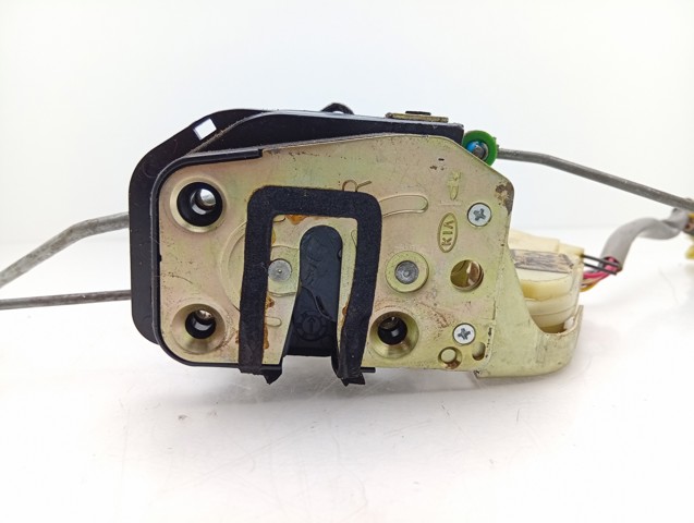 813203E010 HYUNDAI Cerradura de puerta delantera derecha  en stock Gandía