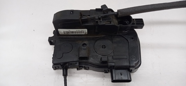 813203U010 Cerradura de puerta delantera derecha  comprar en Pontevedra